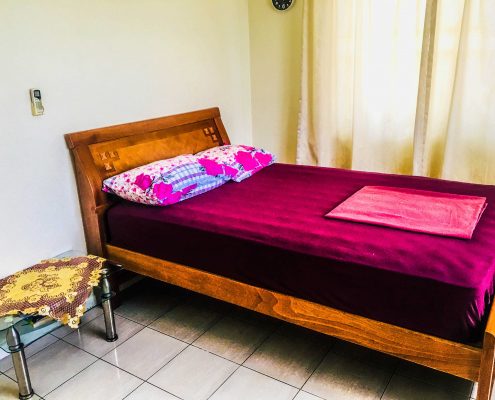 Vakantiehuis-Suriname-Mini-Fayalobi-Slaapkamer-1