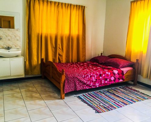 Vakantiehuis-Suriname-Onoribo-Slaapkamer-1